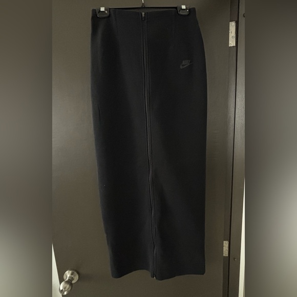 Nike Sportswear Tech Fleece Slim Maxi Skirt - Black - Size Small Tall - NWT - Picture 3 of 7